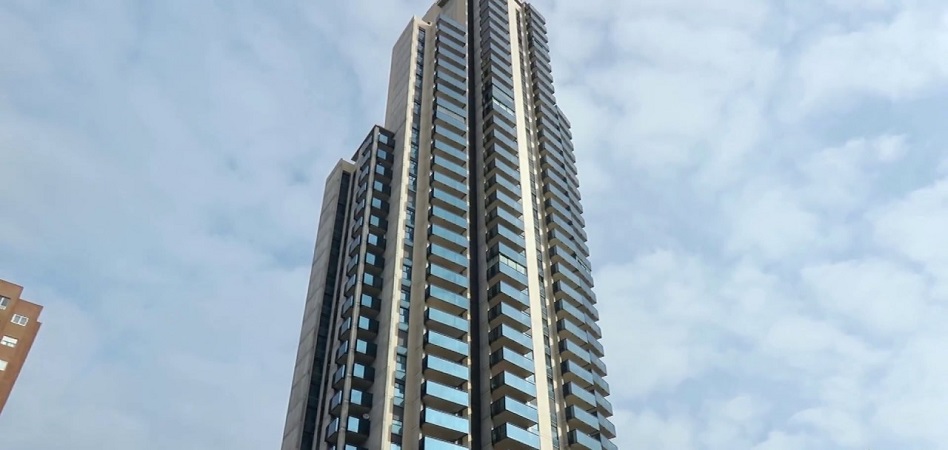 Sareb vende el rascacielos Kronos de Alicante a un fondo inglés por 20 millones